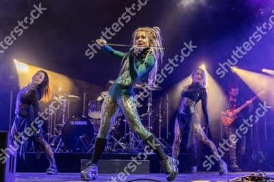 Halestorm_And_Lindsey_Stirling_Perform_At_Budweiser_Stage2025_282329.jpg