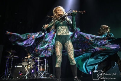 Halestorm_And_Lindsey_Stirling_Perform_At_Budweiser_Stage2025_287929.jpg