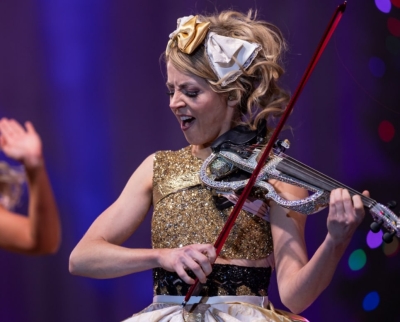 The_Lindsey_Stirling_Christmas_Program_Winter_Tour_2812929.jpg