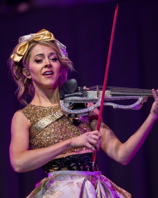 The_Lindsey_Stirling_Christmas_Program_Winter_Tour_2815129.jpg