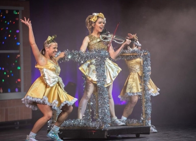 The_Lindsey_Stirling_Christmas_Program_Winter_Tour_2815329.jpg
