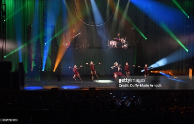 The_Lindsey_Stirling_Christmas_Program_Winter_Tour_2819029.jpg