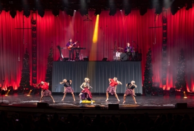 The_Lindsey_Stirling_Christmas_Program_Winter_Tour_285429.jpg
