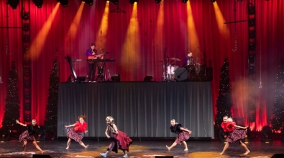 The_Lindsey_Stirling_Christmas_Program_Winter_Tour_286829.jpg