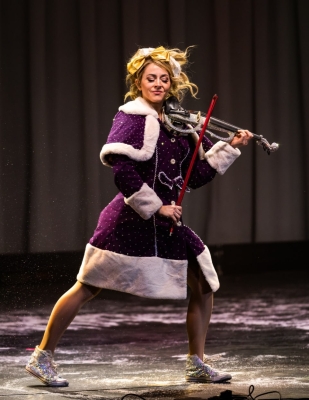 The_Lindsey_Stirling_Christmas_Program_Winter_Tour_288229.jpg