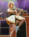The_Lindsey_Stirling_Christmas_Program_Winter_Tour_2814829.jpg