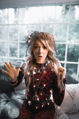 Click to view full size image
==============
Lindsey_Stirling_-_Set_4_Home_for_the_Holidays_2020_286229.jpg Lindsey_Stirling_-_Set_4_Home_for_the_Holidays_2020_286229.jpg